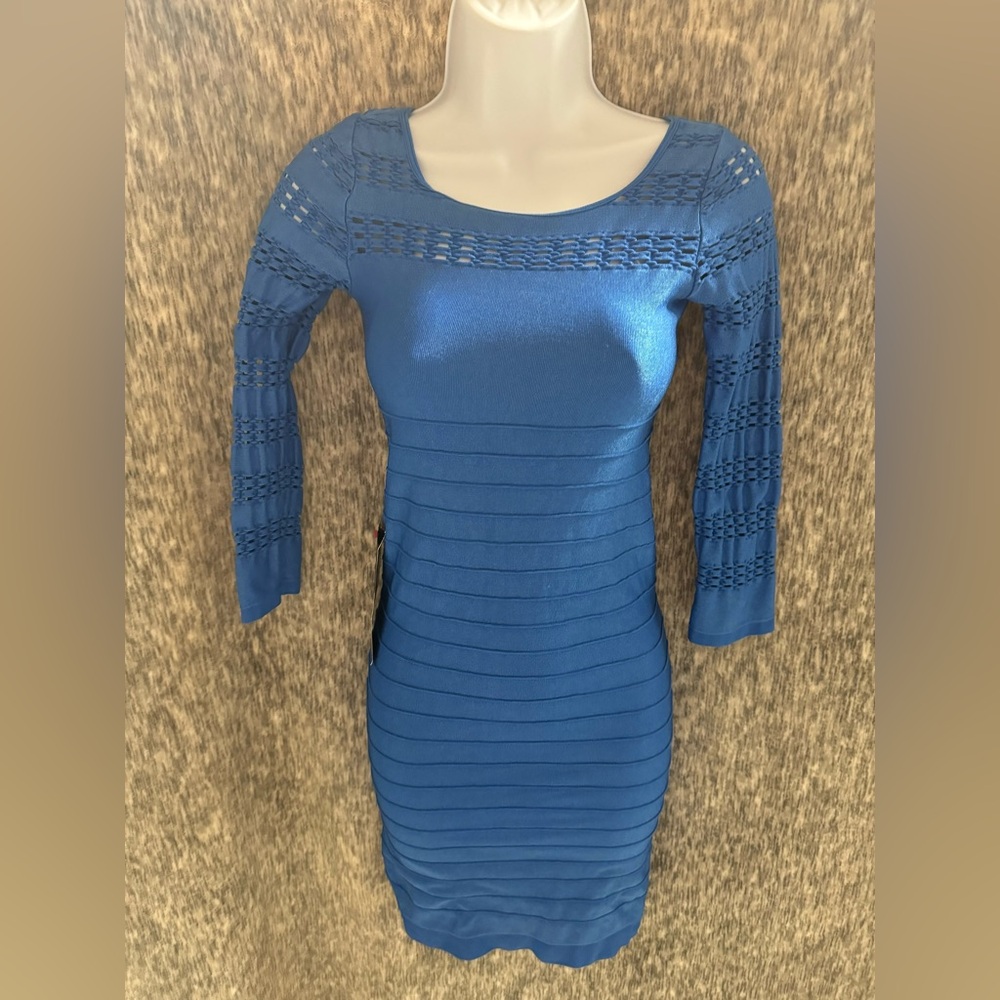 NWT BeBE dress size M/L